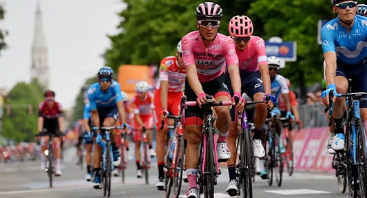 Eatalyは、Giro d'Italia(ジロ・デ・イタリア)のパートナーとして、Maglia Bianca(マリア・ビアンカ:新人賞)のトップスポンサーです。