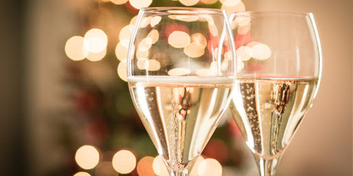 新年の乾杯に最高のイタリアのスパークリングワイン、スプマンテを